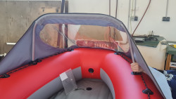 Тент носовой со стеклом для надувных лодок BoatsMan BT 340ASR